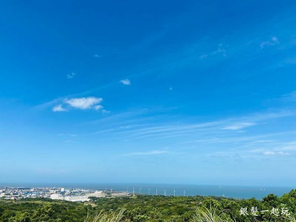 The Suzhu Da Ancient Mountain Mountain Climbing Trail is a secret place for flights to see the night view! Swift farm season theme lights