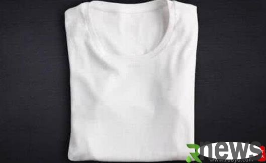 Can I wear white clothes with yellowing
