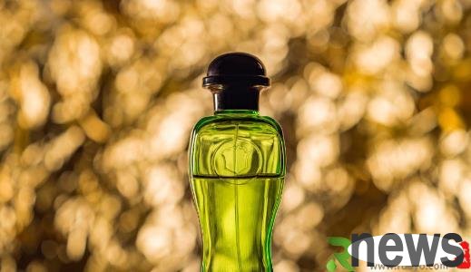 Flower Dew Water is not just used to repel mosquitoes. Take a look at the top ten magical features of Flower Dew Water