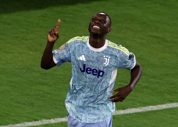 Want to be the top card! TBR: Chelsea Tottenham is interested in Muani, but he has no intention of going to the Premier League to stay at Juventus