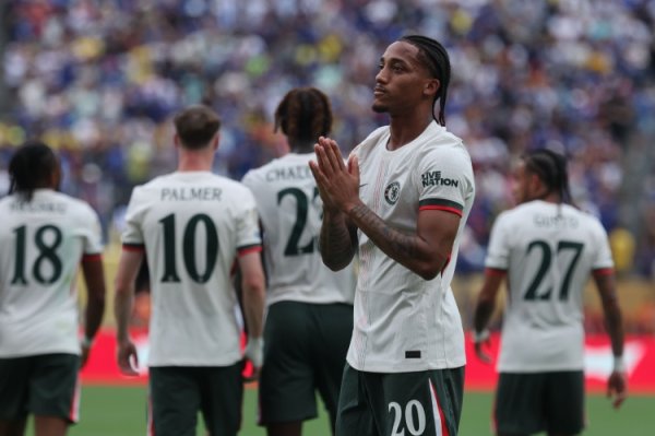 Joao Pedro joked: I hope my teammates don t let me dance, because I just got the best in the game