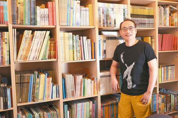 Taiwan s Godfather Hao Guangcai/Aged 60 has changed his mind and understands life s independence and recognizes less in the future than before.
