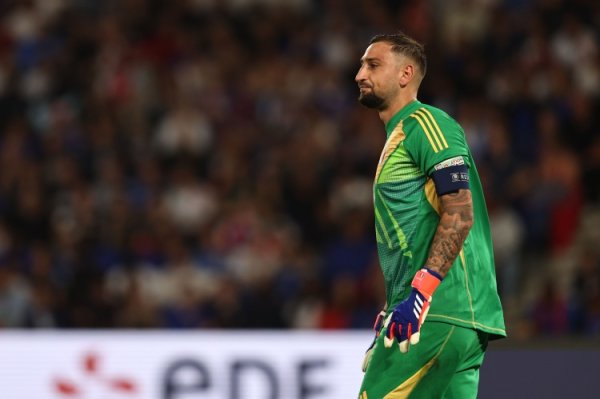 Romano: Donaluma wants to leave Paris now, he hopes to join Manchester City