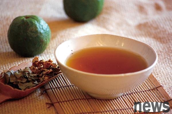 橘皮薑茶有行氣化瘀、通體舒暢的功效。圖/台灣好食材提供(源自:《綺的療癒香草屋》)