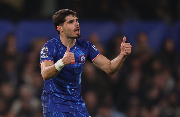 Joe Corp praised Pedro Neto: He is Chelsea s best in the game and has become a fan s favorite